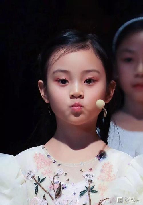 新澳门今晚开奖结果开奖号码查询和小沈阳女儿将出道与小沈阳女儿最近